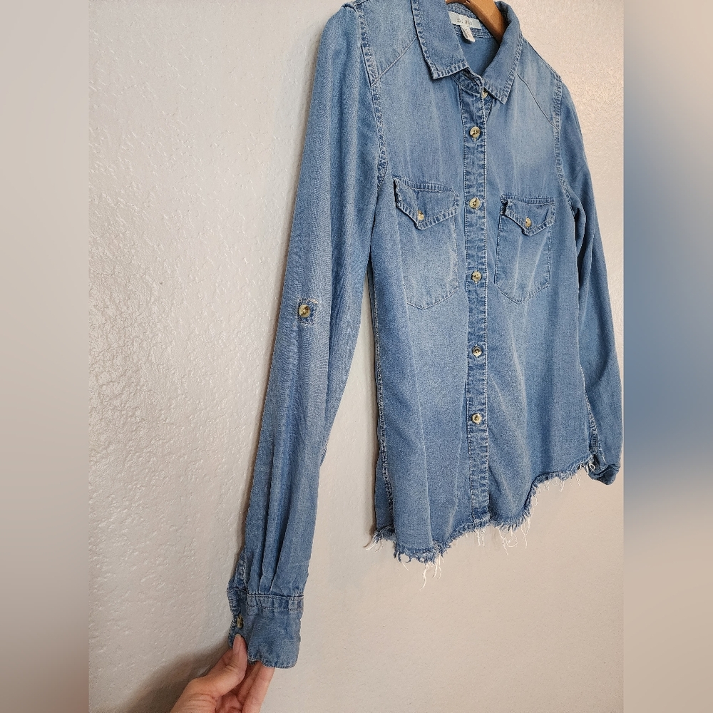 Francesca's Collection Chambray Button Up Top - image 6